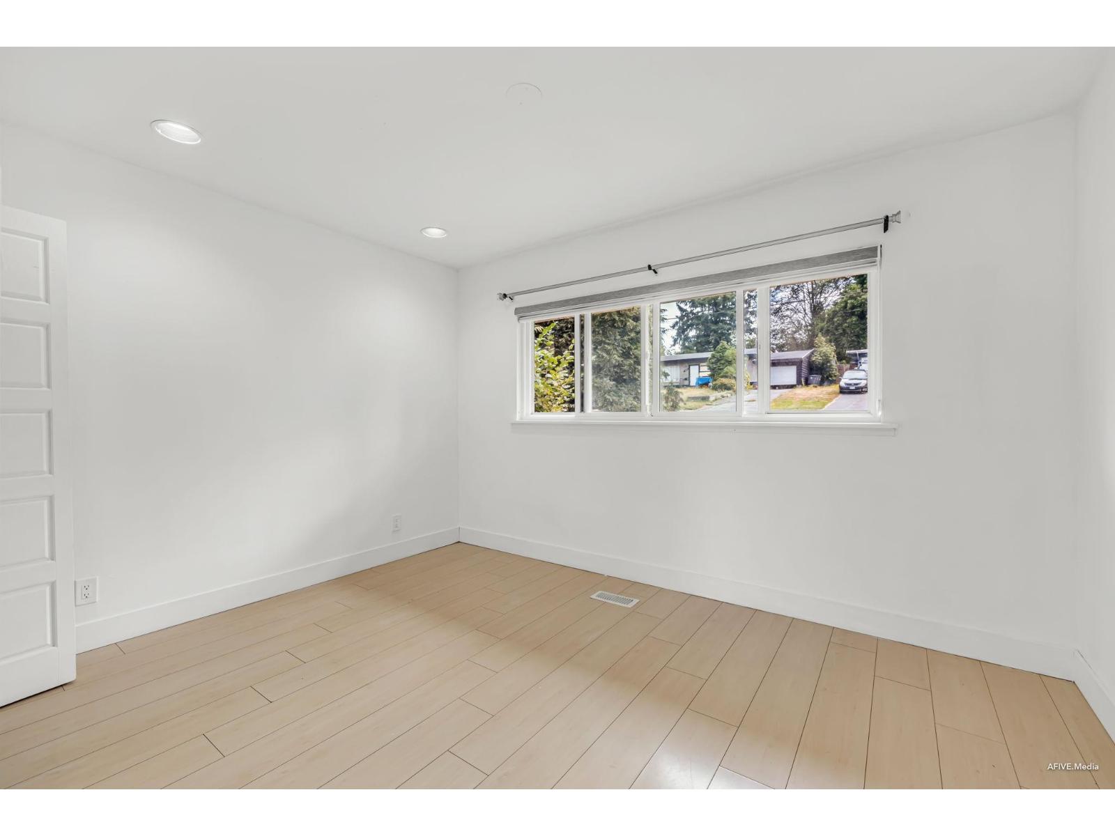 Photo 16 of 10317 127 Street, Surrey BC
