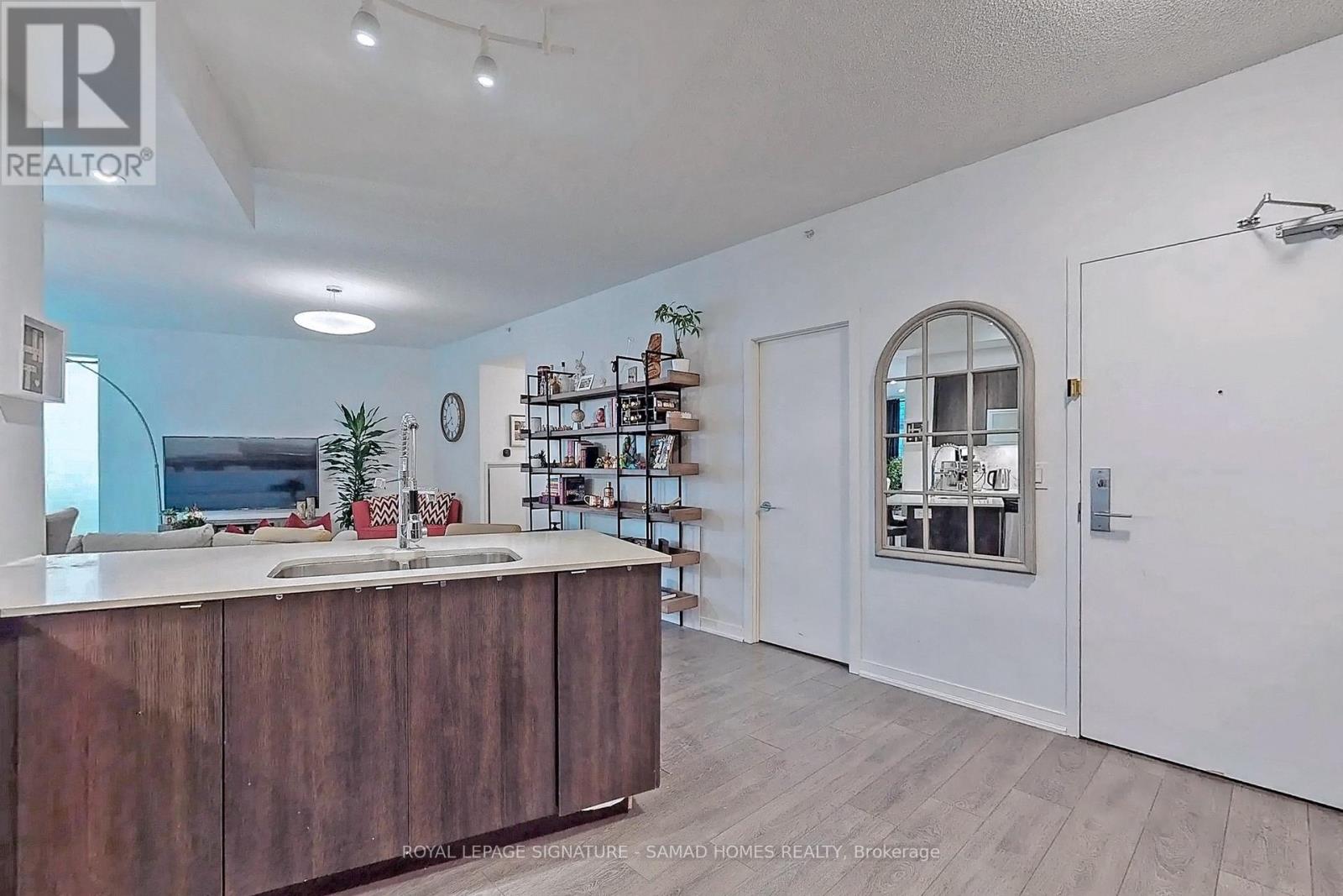 Photo 9 of 2813 150 East Liberty Street, Toronto ON