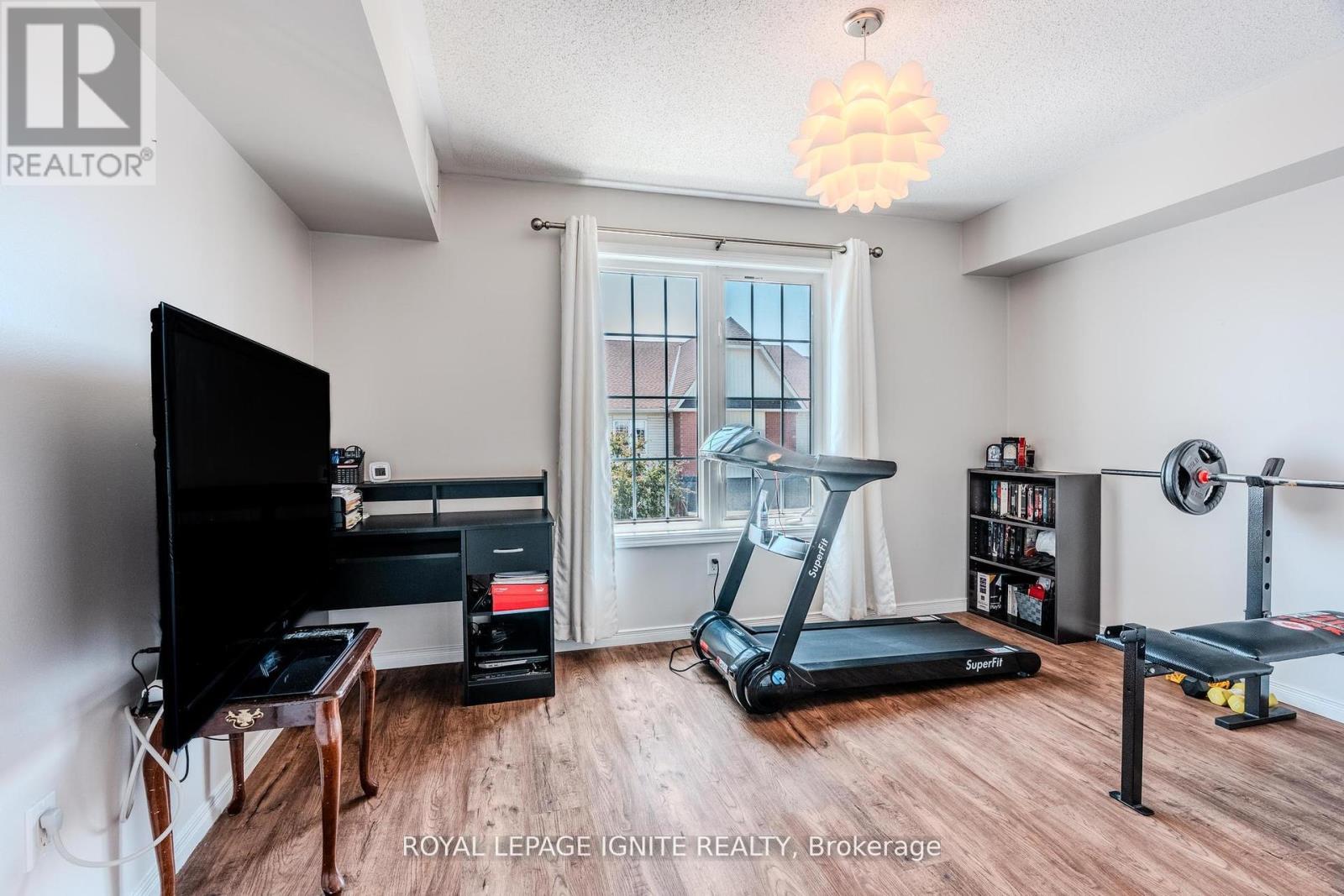 Photo 11 of 3 120 Petra Way, Whitby ON