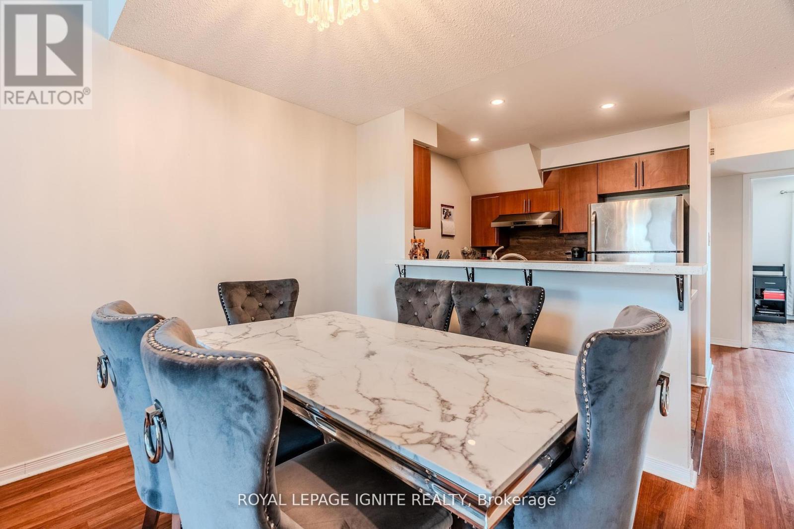 Photo 6 of 3 120 Petra Way, Whitby ON