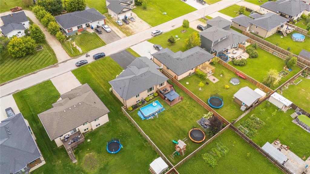 Photo 46 of 20 Burntwood Drive, Mitchell MB