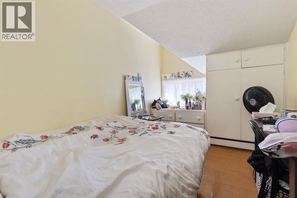Photo 19 of 4714 48 Street, Camrose AB