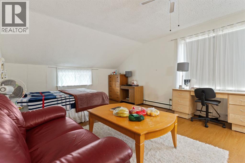 Photo 13 of 4714 48 Street, Camrose AB