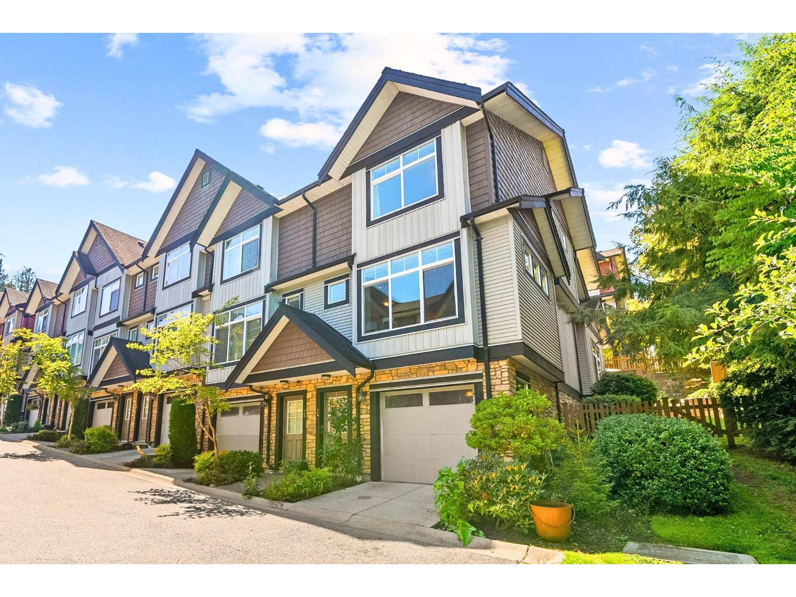 Photo 2 of 14 6299 144 Street, Surrey BC