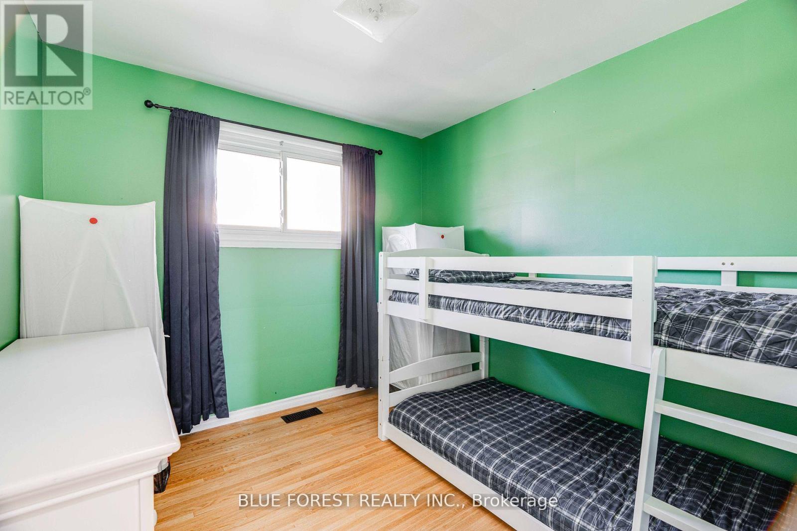 Photo 15 of 195 Myrtle Street, St Thomas ON