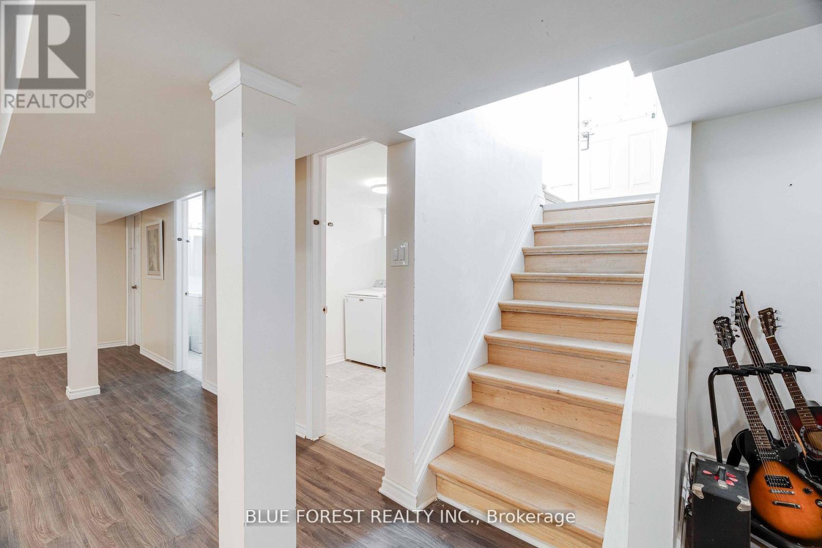 Photo 16 of 195 Myrtle Street, St Thomas ON