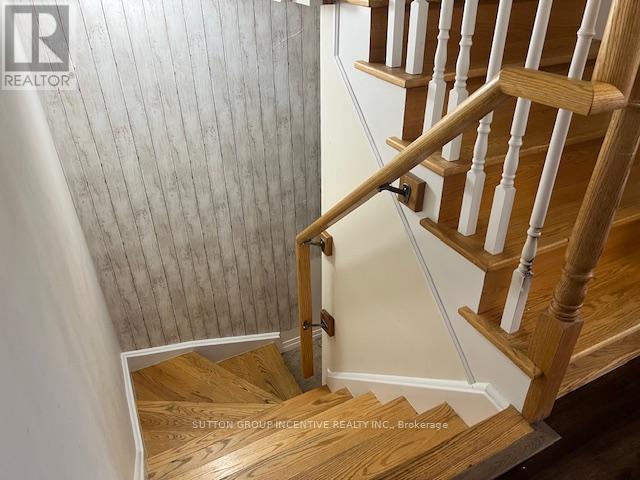Photo 16 of 3 Bedford Estates Crescent, Barrie ON