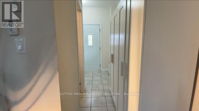 Photo 4 of 3 Bedford Estates Crescent, Barrie ON