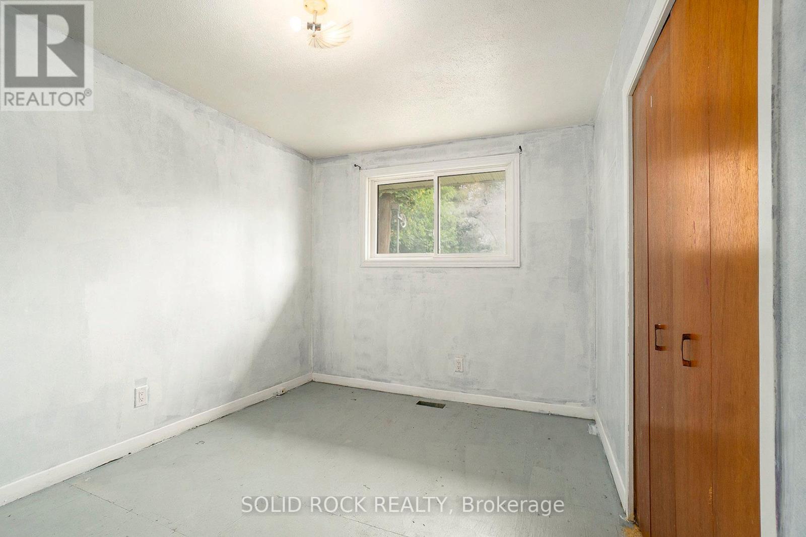 Photo 20 of 120 Ida Street N, Arnprior ON
