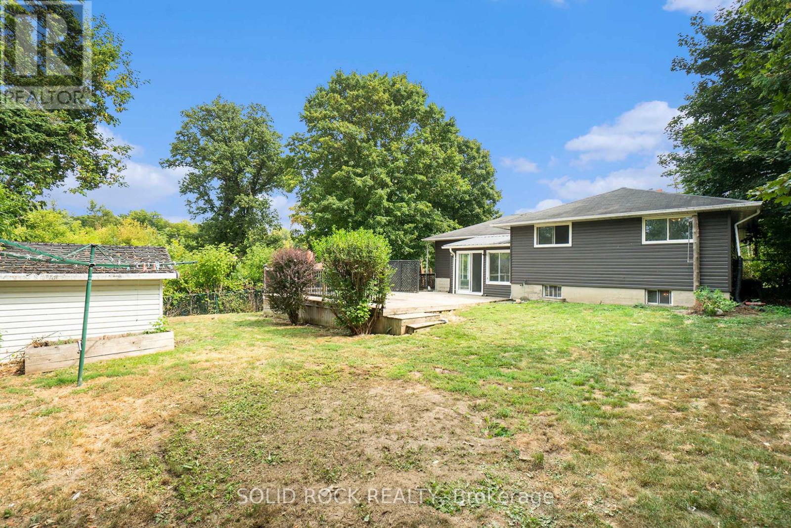 Photo 4 of 120 Ida Street N, Arnprior ON