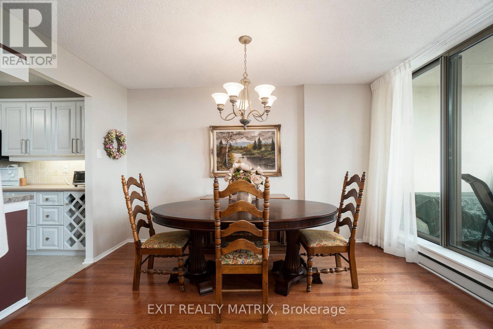Photo 10 of 1105 200 Lafontaine Avenue, Ottawa ON