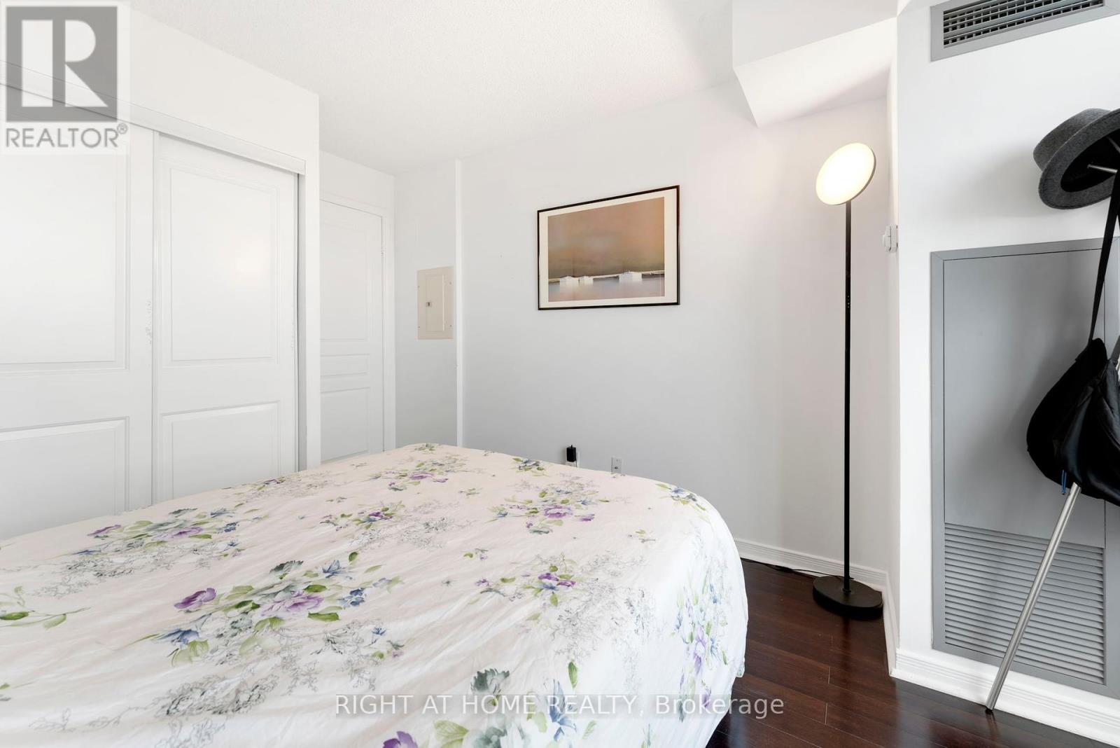 Photo 29 of 1611 2545 Erin Centre Boulevard, Mississauga ON