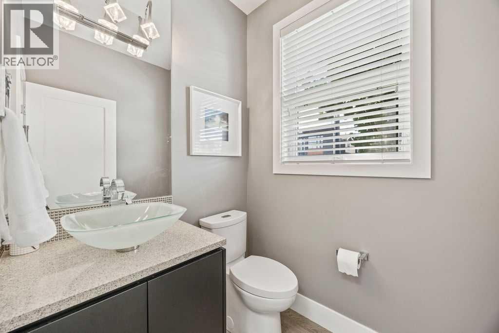 Photo 24 of 6 West Point Mews Sw, Calgary AB