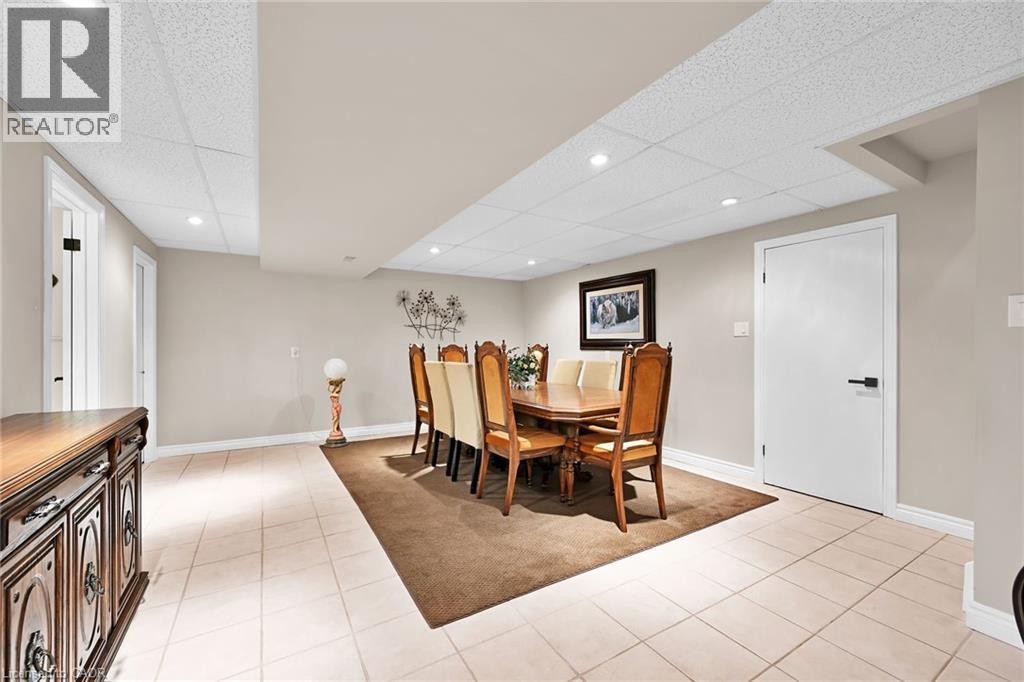 Photo 31 of 390 Mountain Road, Grimsby ON