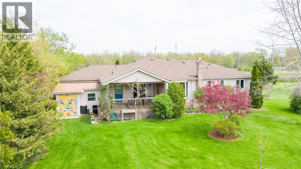 Photo 37 of 390 Mountain Road, Grimsby ON