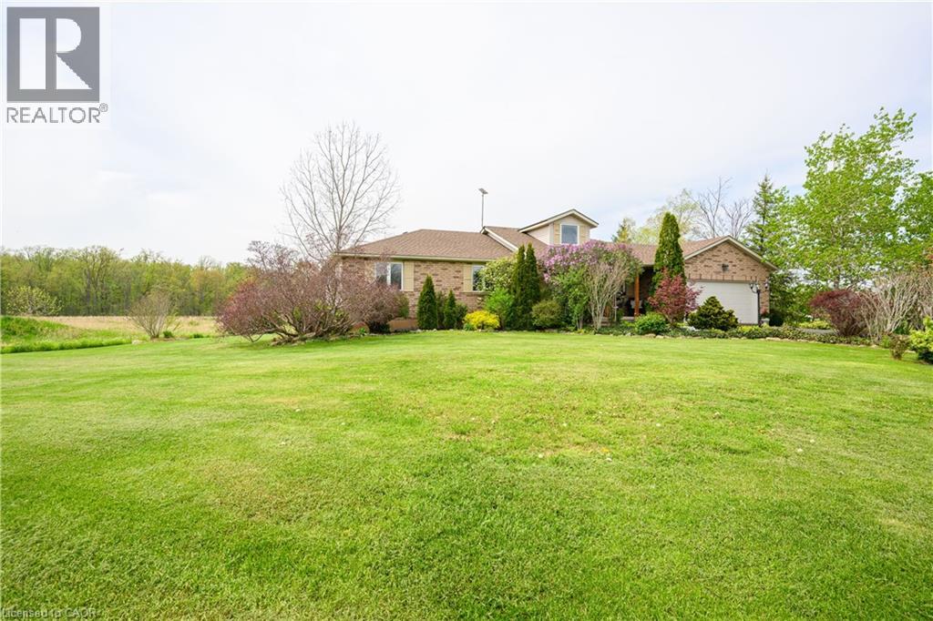 Photo 38 of 390 Mountain Road, Grimsby ON