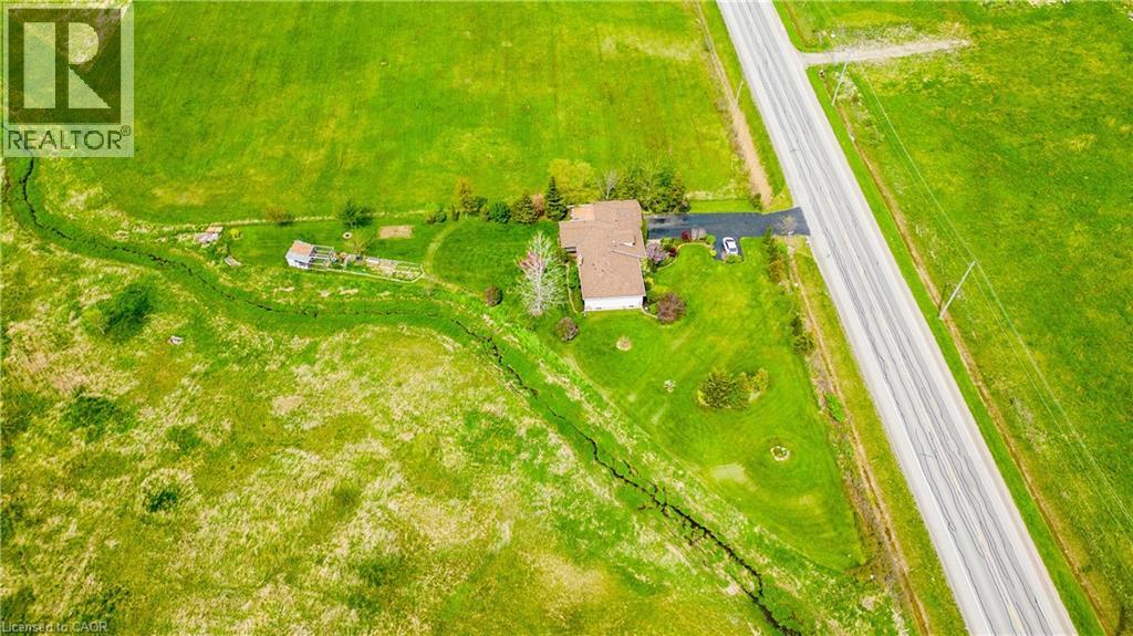 Photo 43 of 390 Mountain Road, Grimsby ON