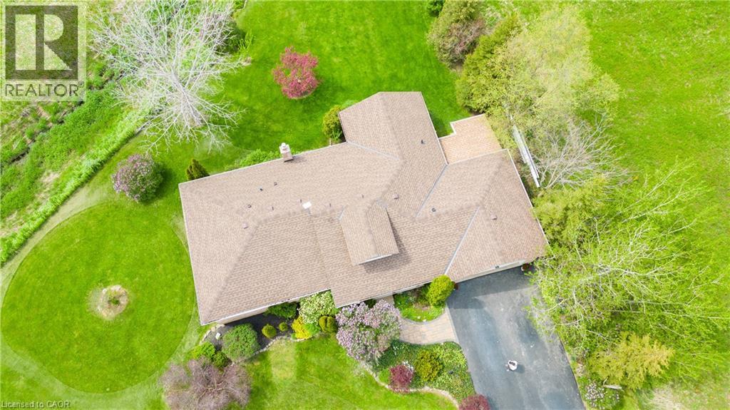 Photo 45 of 390 Mountain Road, Grimsby ON