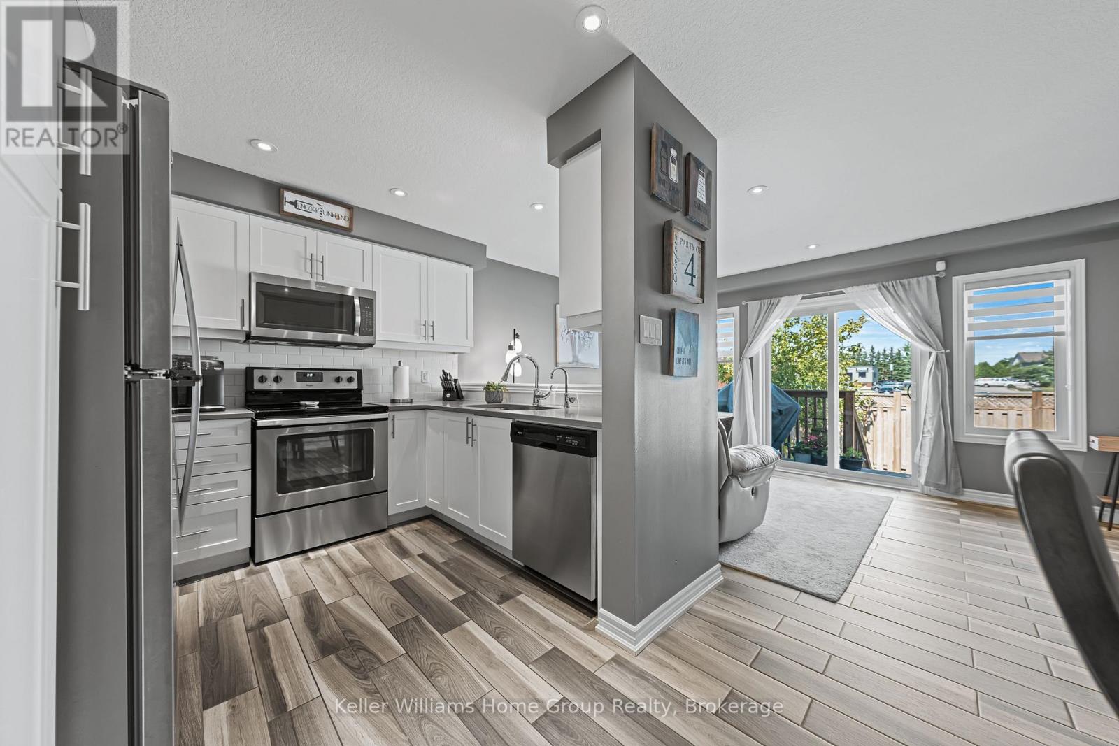 Photo 10 of 59 Westminster Crescent, Centre Wellington ON