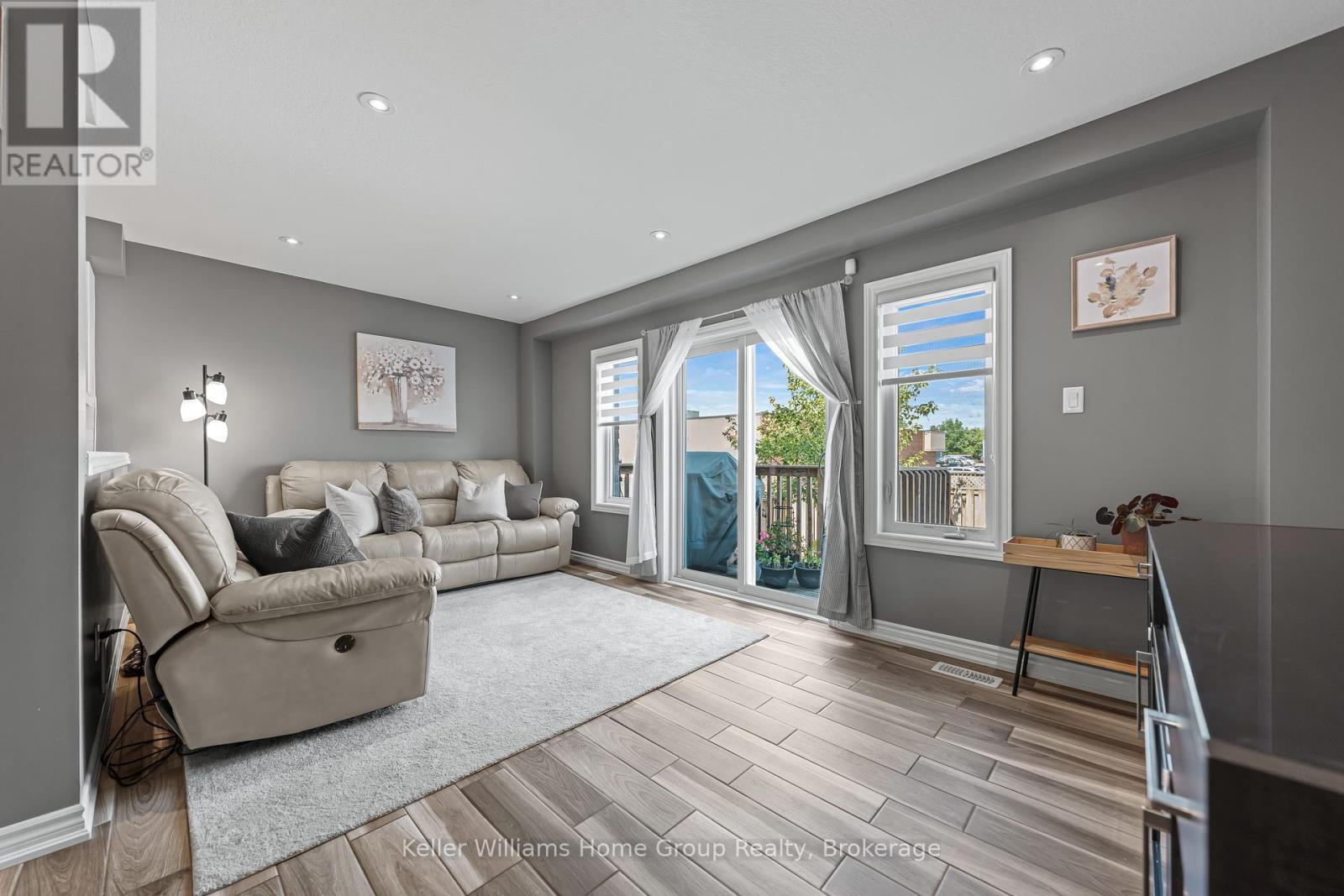 Photo 15 of 59 Westminster Crescent, Centre Wellington ON