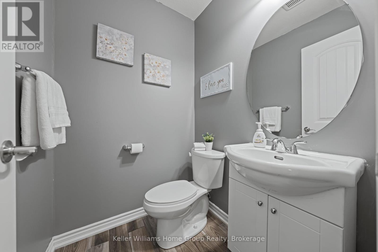 Photo 17 of 59 Westminster Crescent, Centre Wellington ON