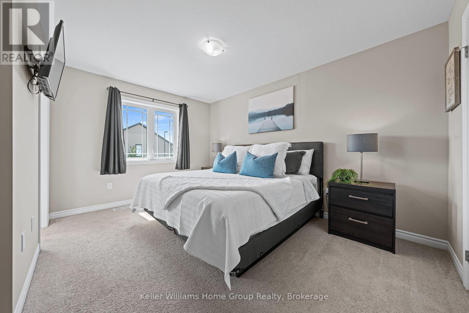 Photo 19 of 59 Westminster Crescent, Centre Wellington ON
