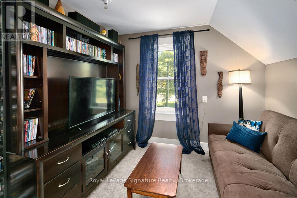 Photo 10 of 586225 Sideroad 10 B Road, Grey Highlands ON