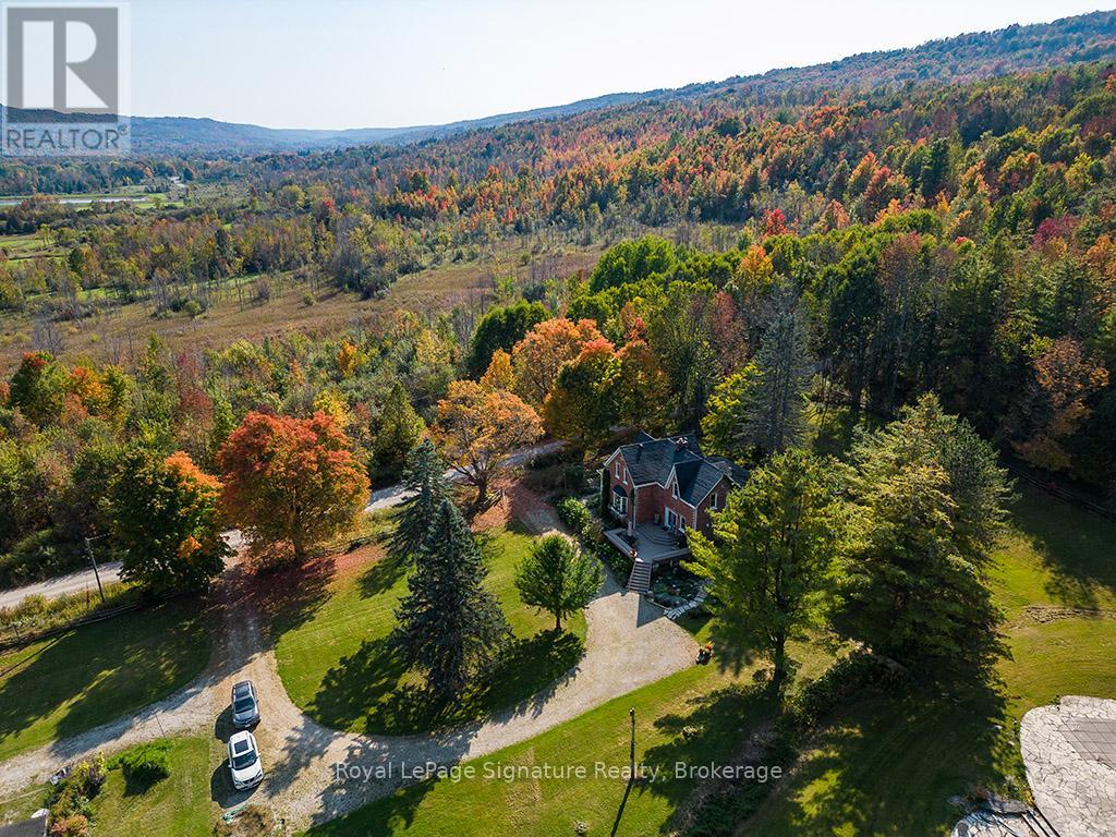 Photo 14 of 586225 Sideroad 10 B Road, Grey Highlands ON