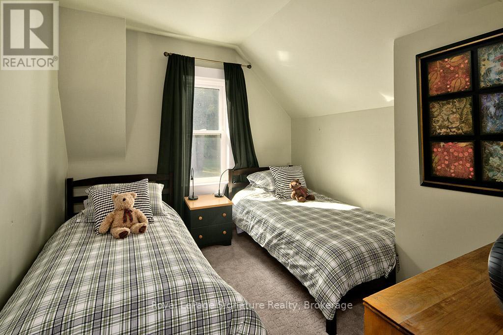 Photo 8 of 586225 Sideroad 10 B Road, Grey Highlands ON