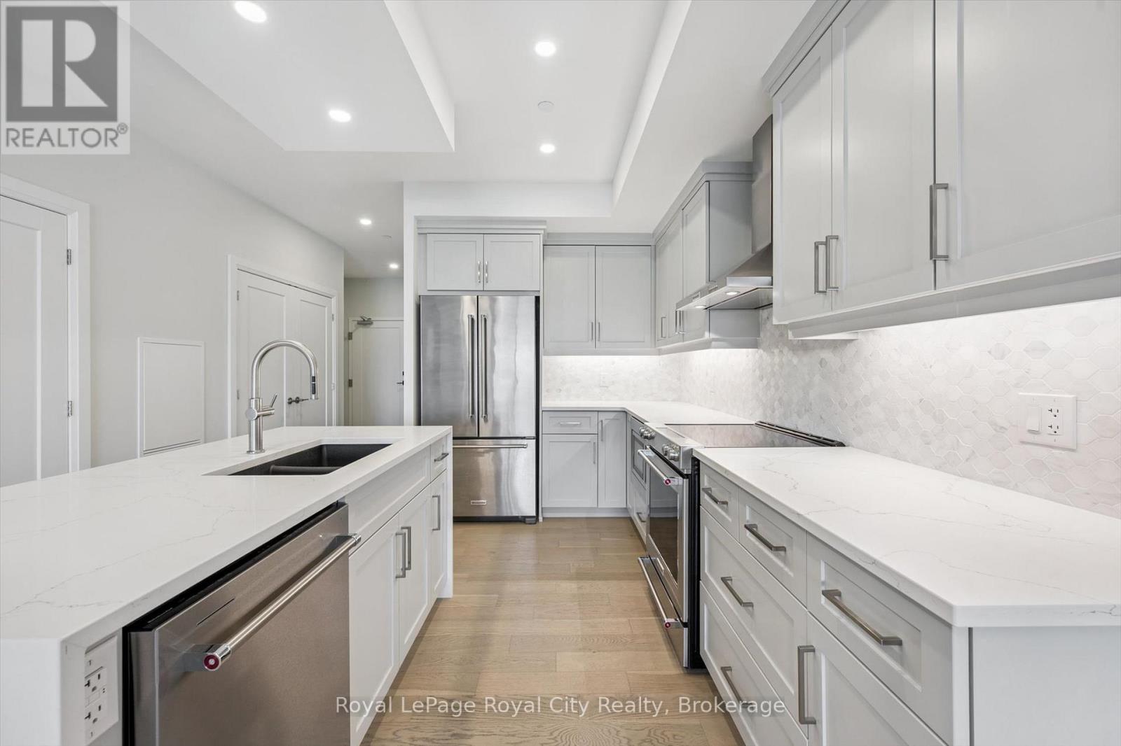 Photo 5 of 1007 71 Wyndham Street S, Guelph ON