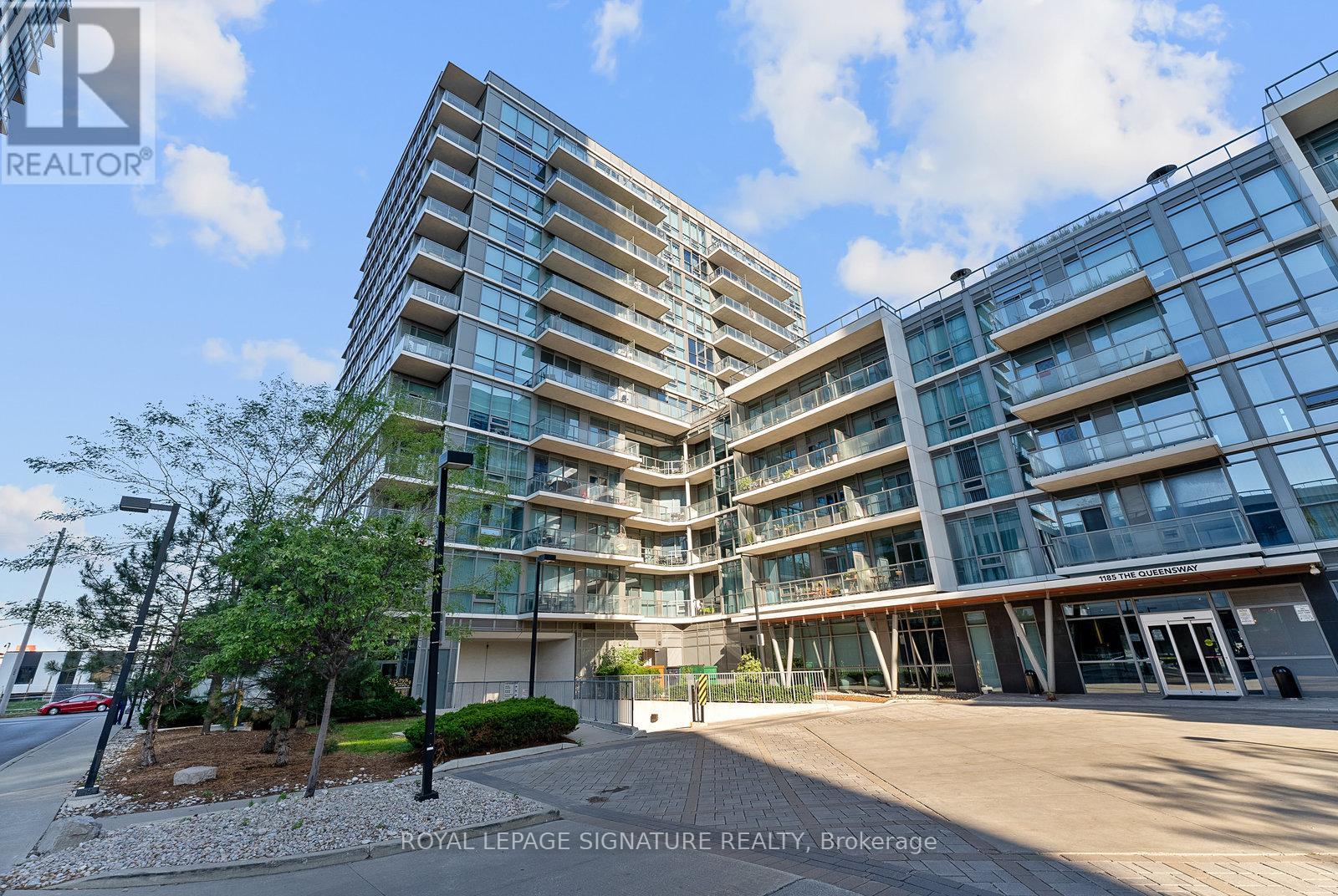 Photo 1 of 104 1185 The Queensway Avenue, Toronto ON