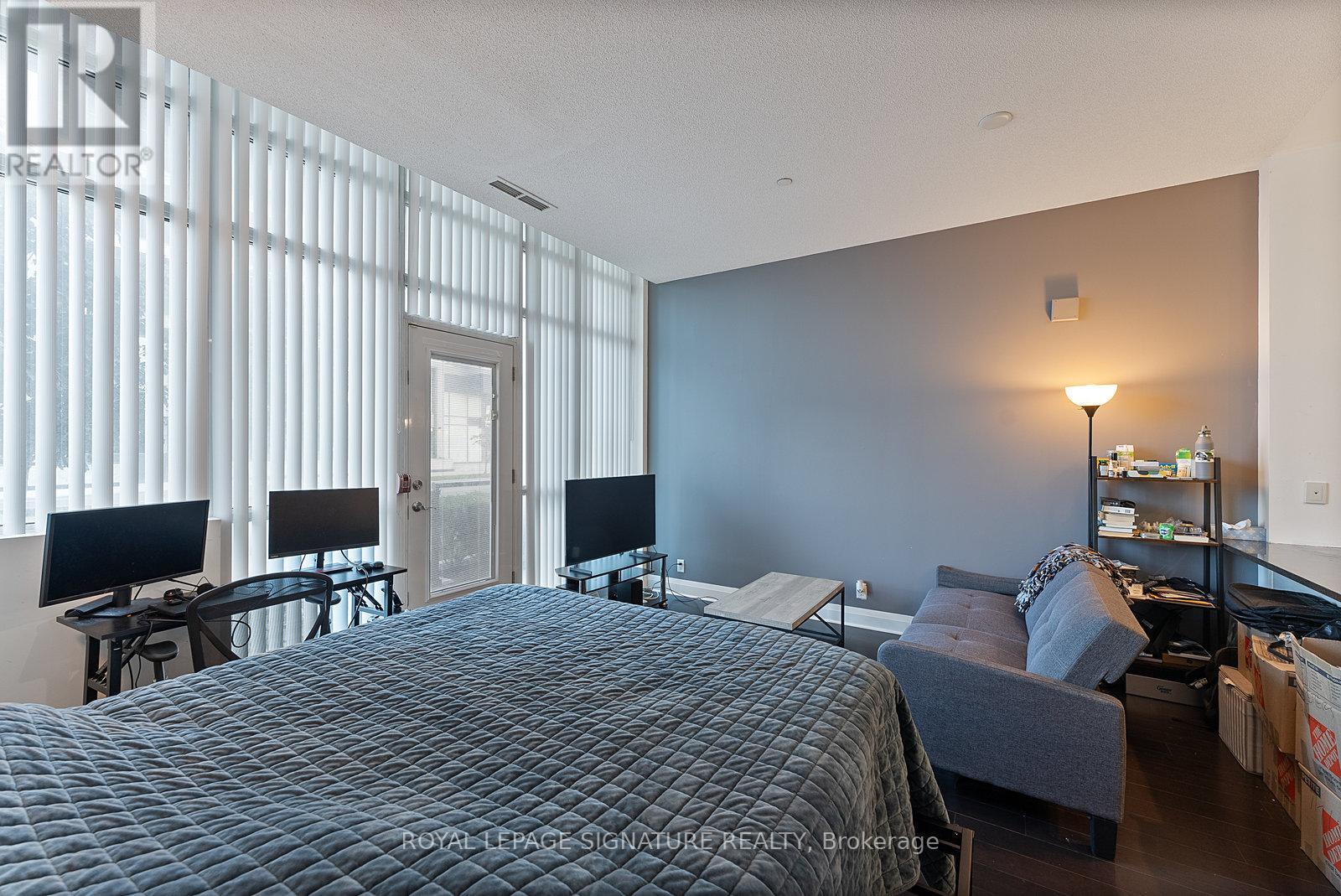 Photo 11 of 104 1185 The Queensway Avenue, Toronto ON