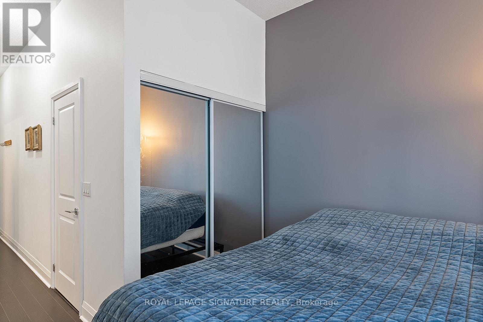 Photo 15 of 104 1185 The Queensway Avenue, Toronto ON
