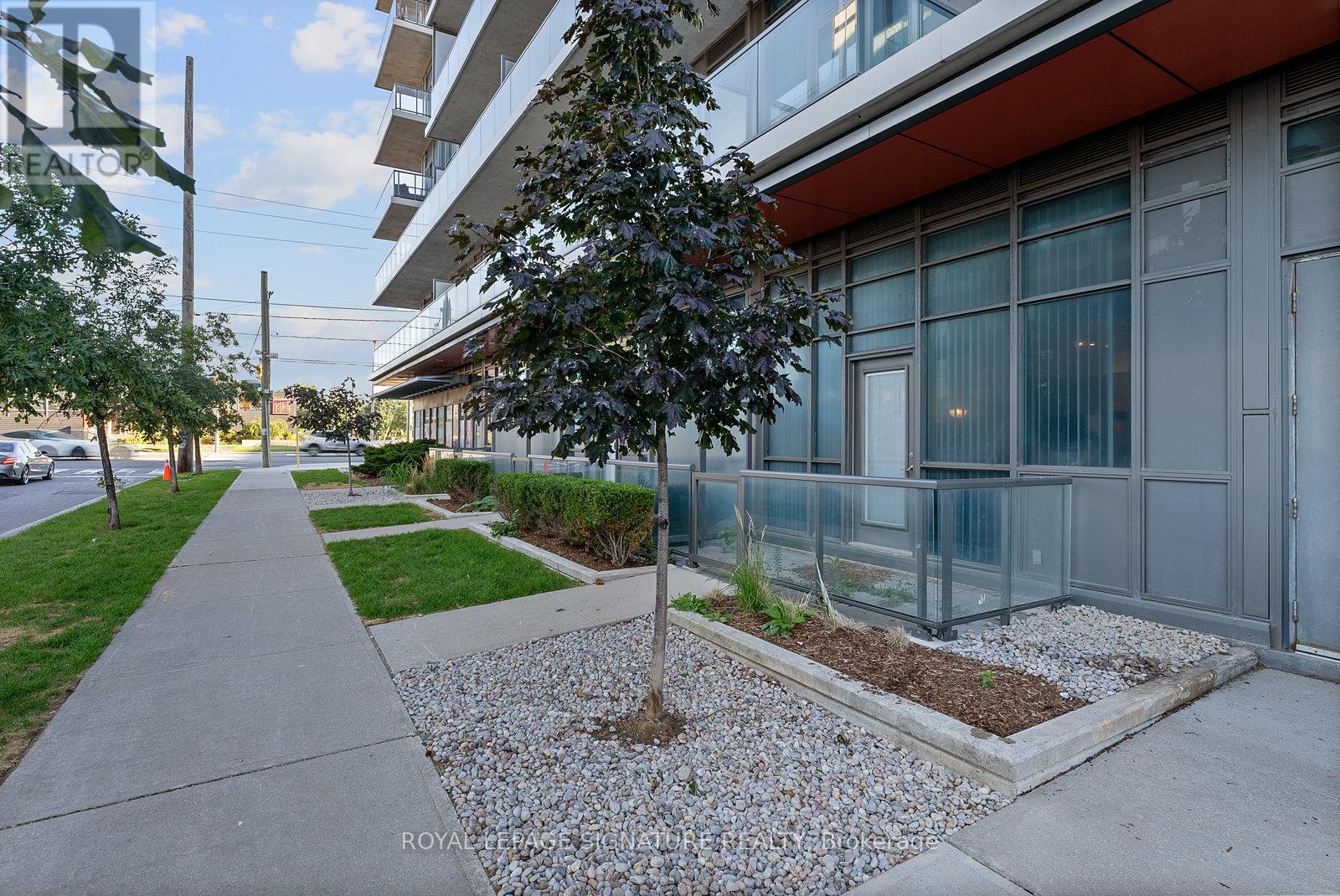 Photo 21 of 104 1185 The Queensway Avenue, Toronto ON