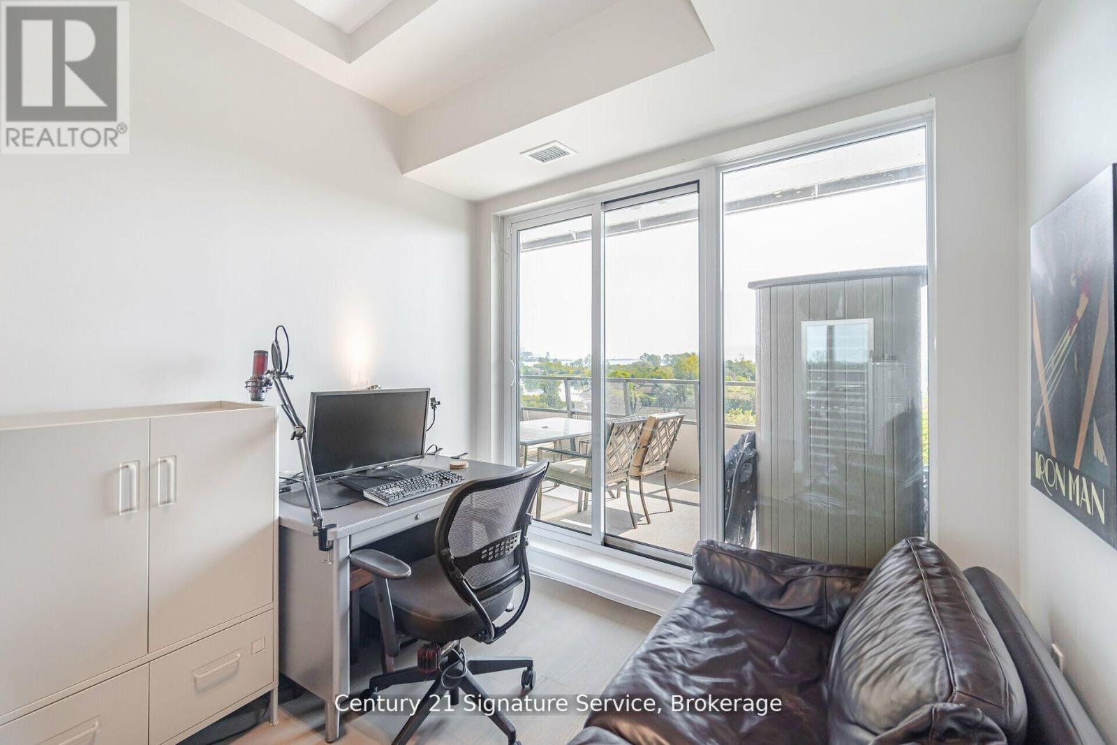 Photo 18 of 312 20 Shore Breeze Drive, Toronto ON