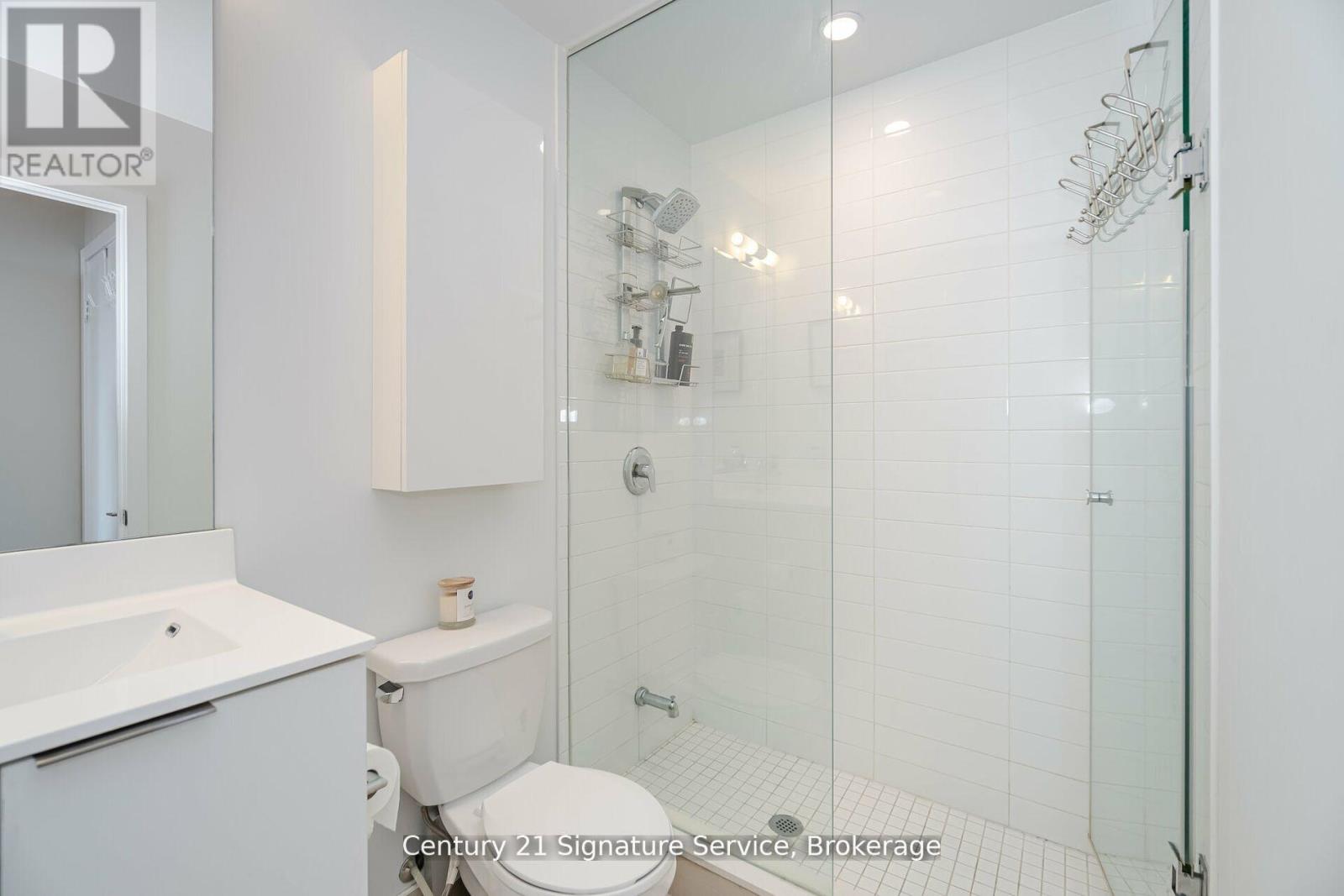 Photo 20 of 312 20 Shore Breeze Drive, Toronto ON