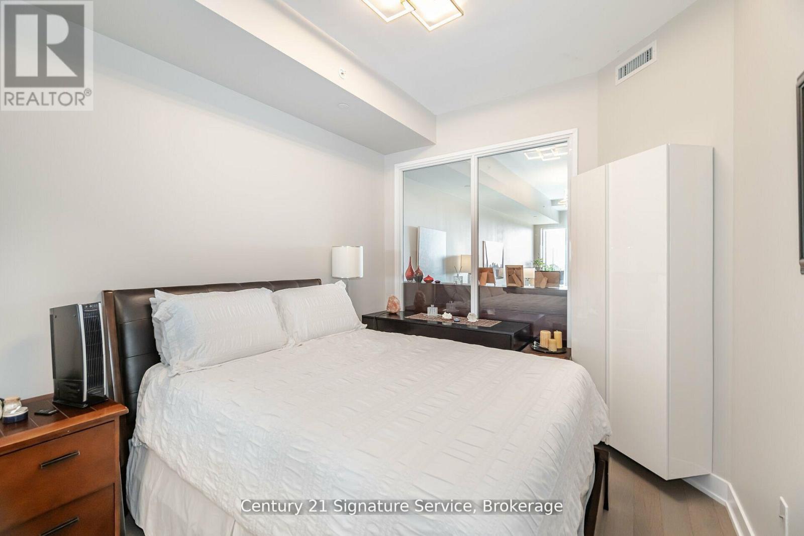 Photo 23 of 312 20 Shore Breeze Drive, Toronto ON