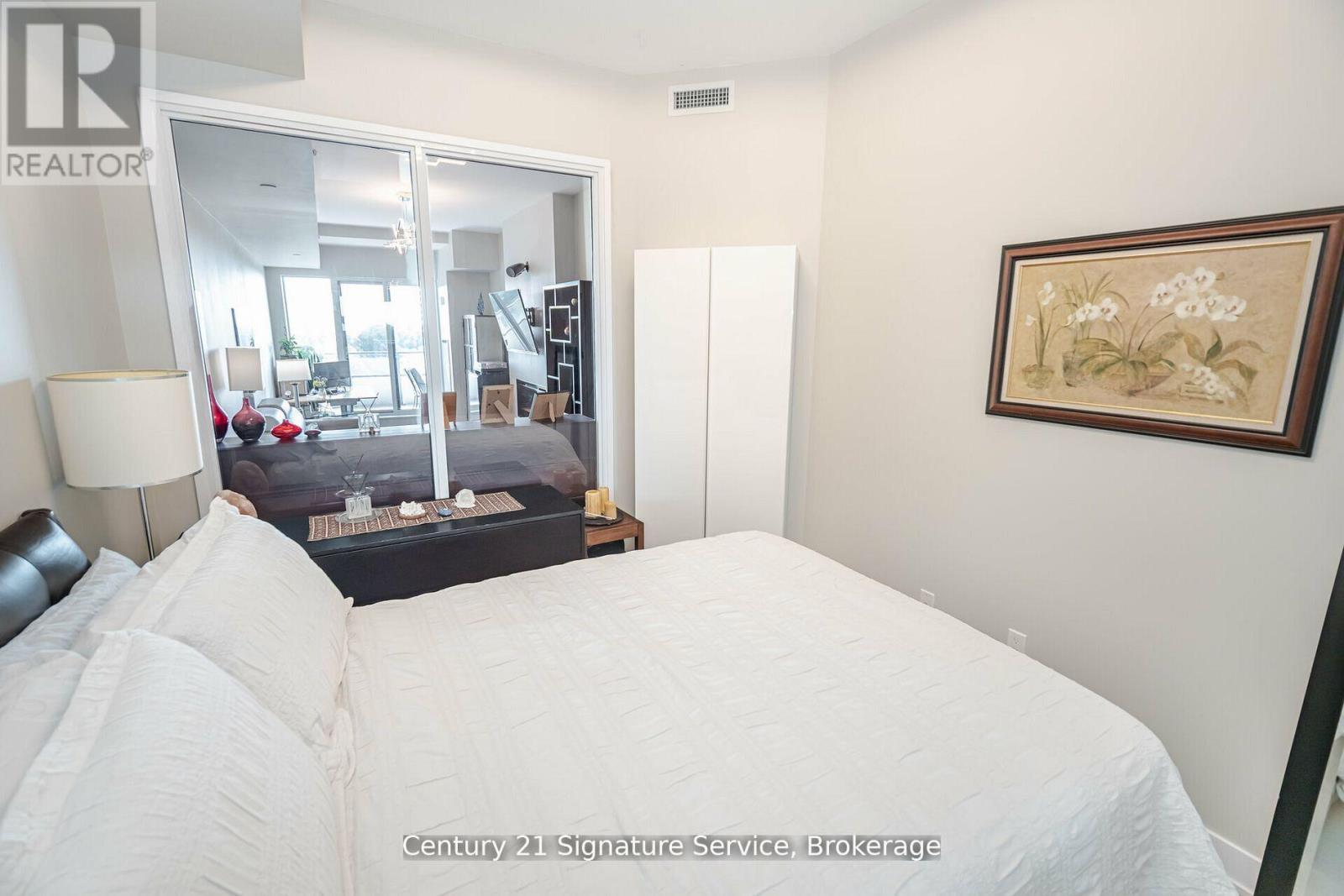 Photo 25 of 312 20 Shore Breeze Drive, Toronto ON