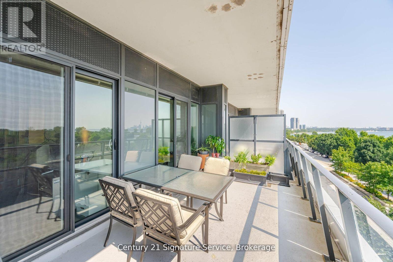 Photo 30 of 312 20 Shore Breeze Drive, Toronto ON