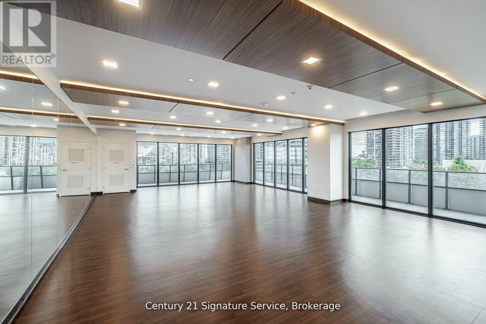 Photo 33 of 312 20 Shore Breeze Drive, Toronto ON