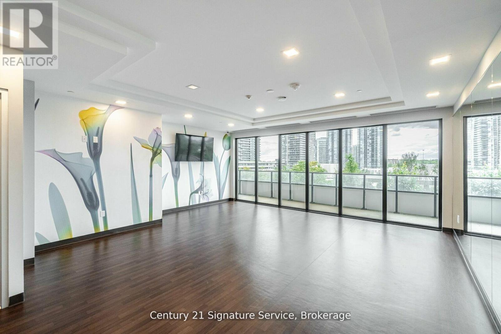 Photo 35 of 312 20 Shore Breeze Drive, Toronto ON