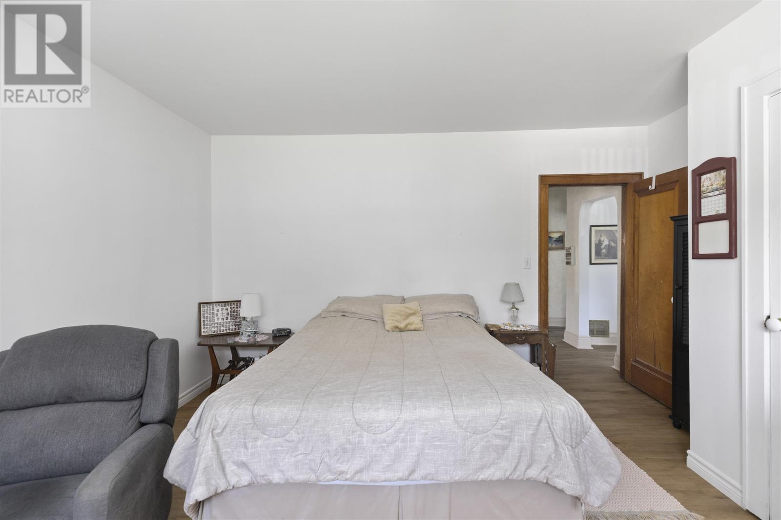 Photo 14 of 441 Laurier Ave, Sault Ste Marie ON