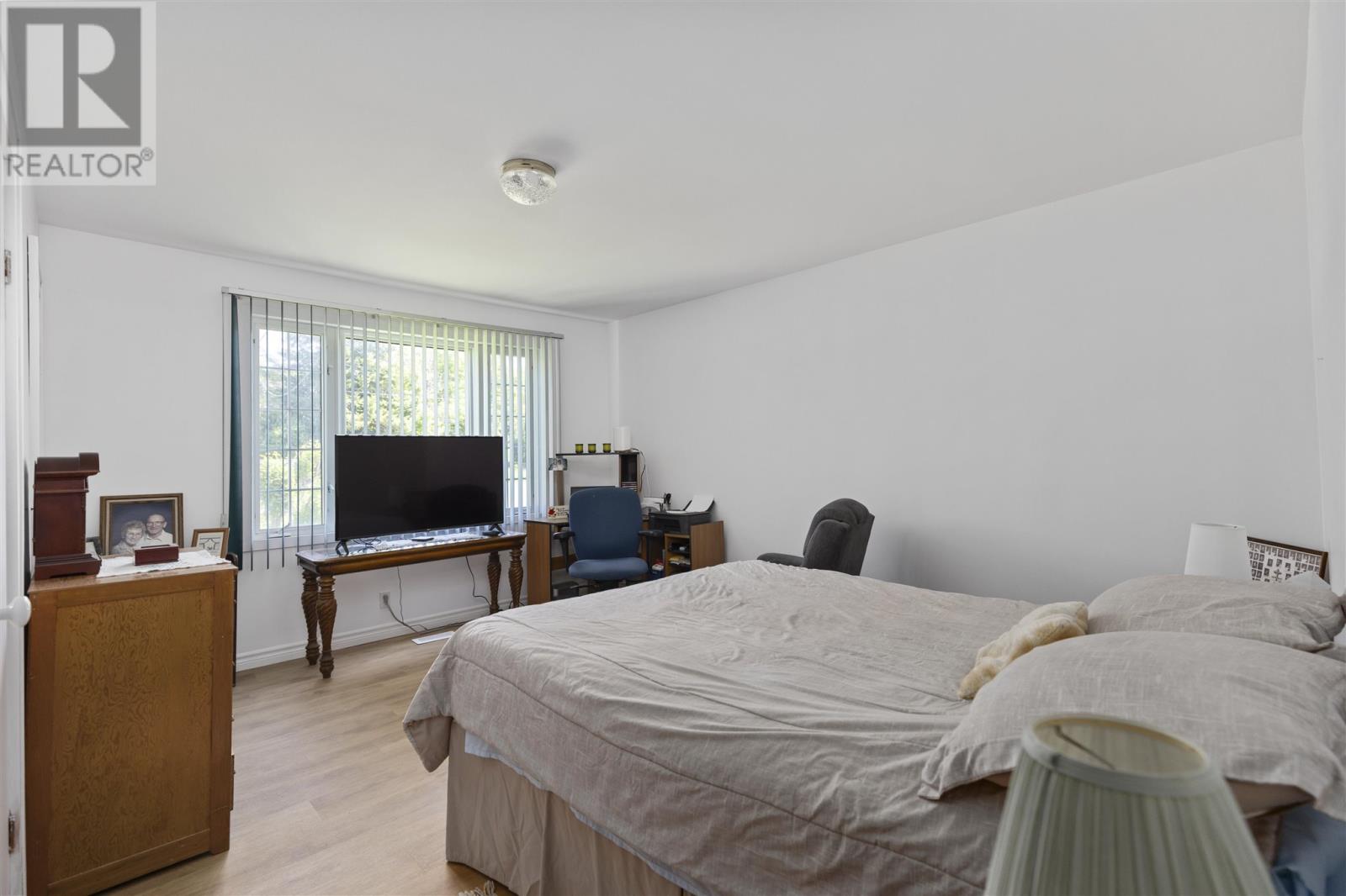 Photo 13 of 441 Laurier Ave, Sault Ste Marie ON