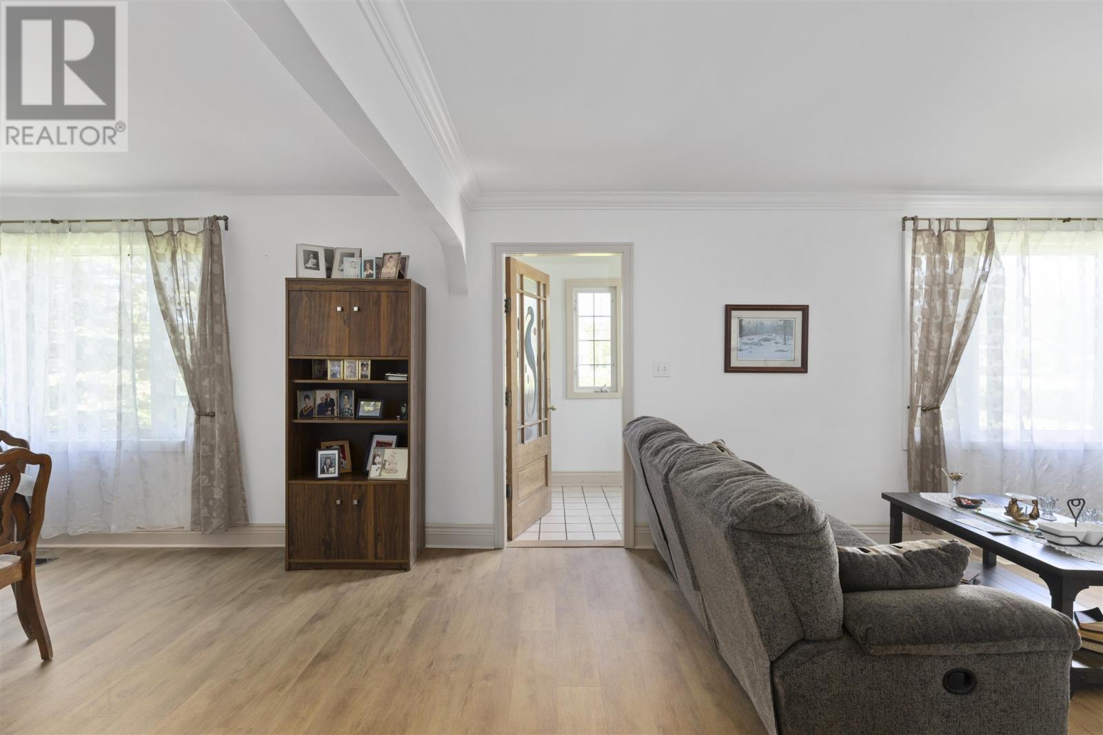 Photo 12 of 441 Laurier Ave, Sault Ste Marie ON