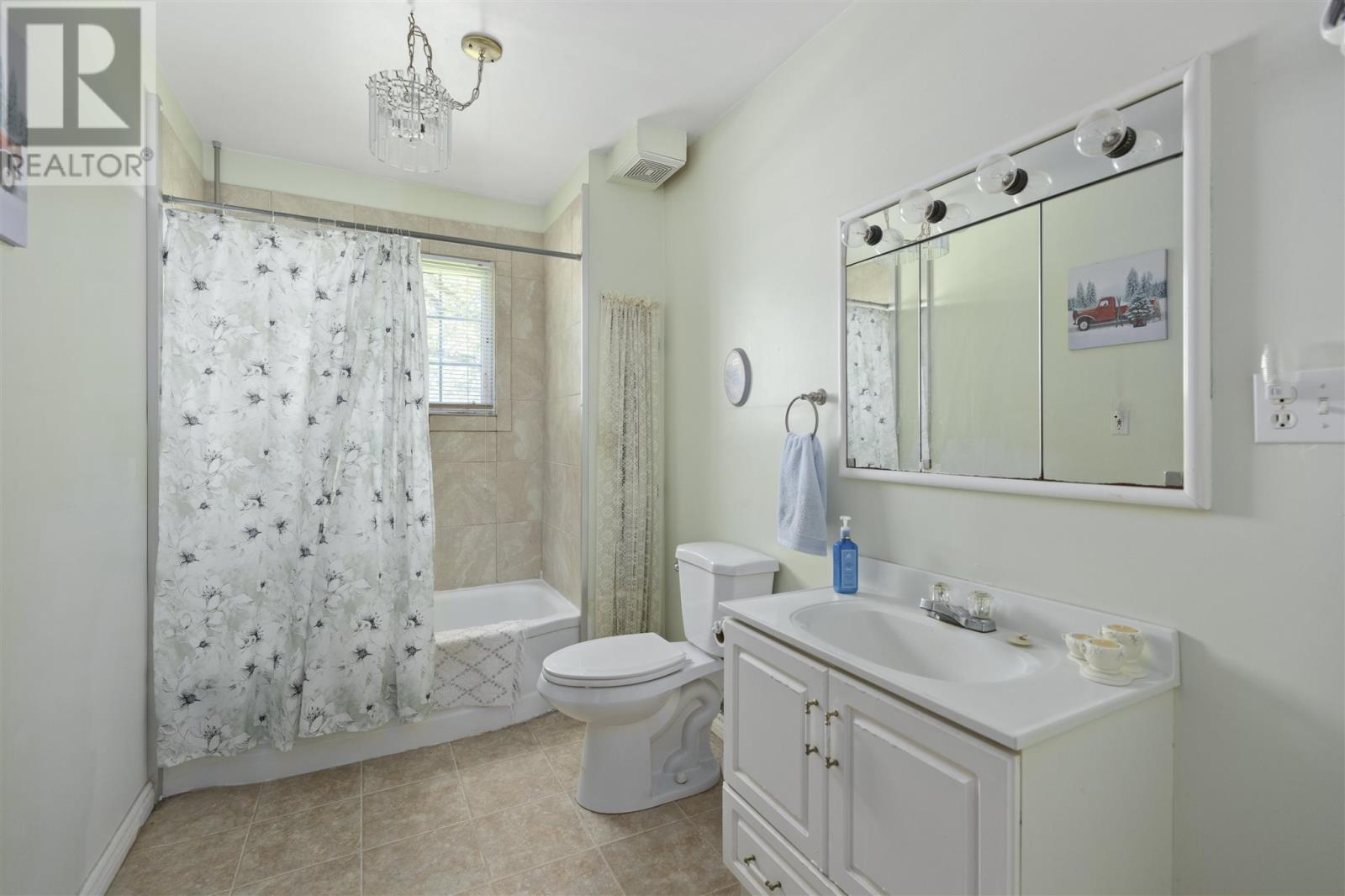 Photo 23 of 441 Laurier Ave, Sault Ste Marie ON