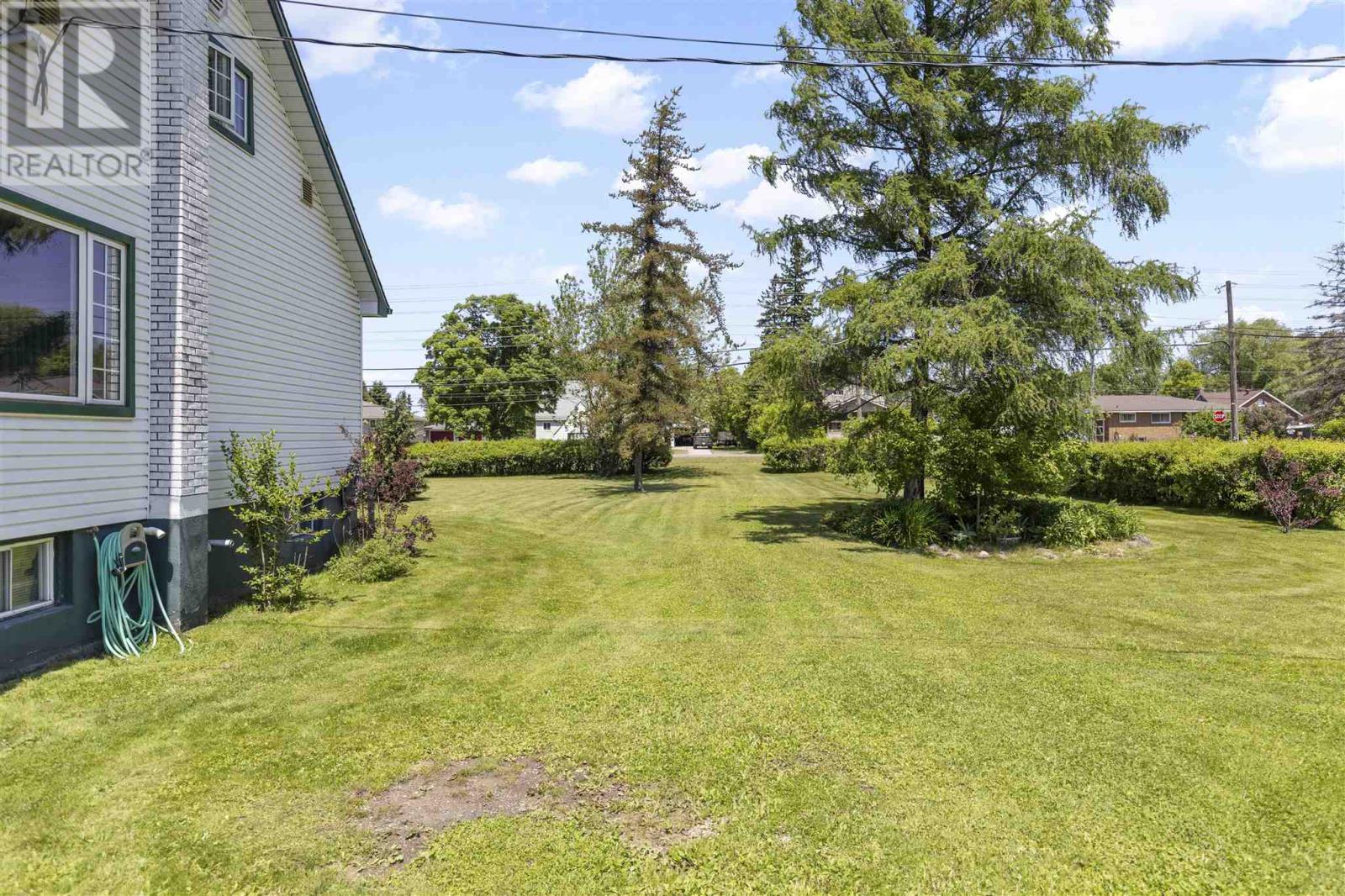 Photo 41 of 441 Laurier Ave, Sault Ste Marie ON