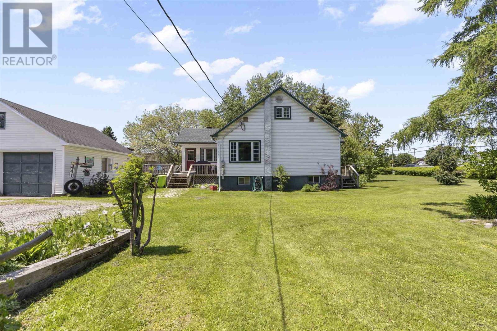 Photo 42 of 441 Laurier Ave, Sault Ste Marie ON