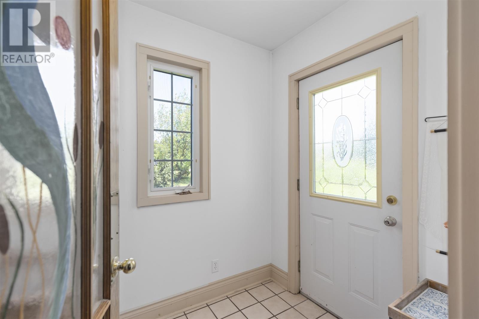 Photo 6 of 441 Laurier Ave, Sault Ste Marie ON