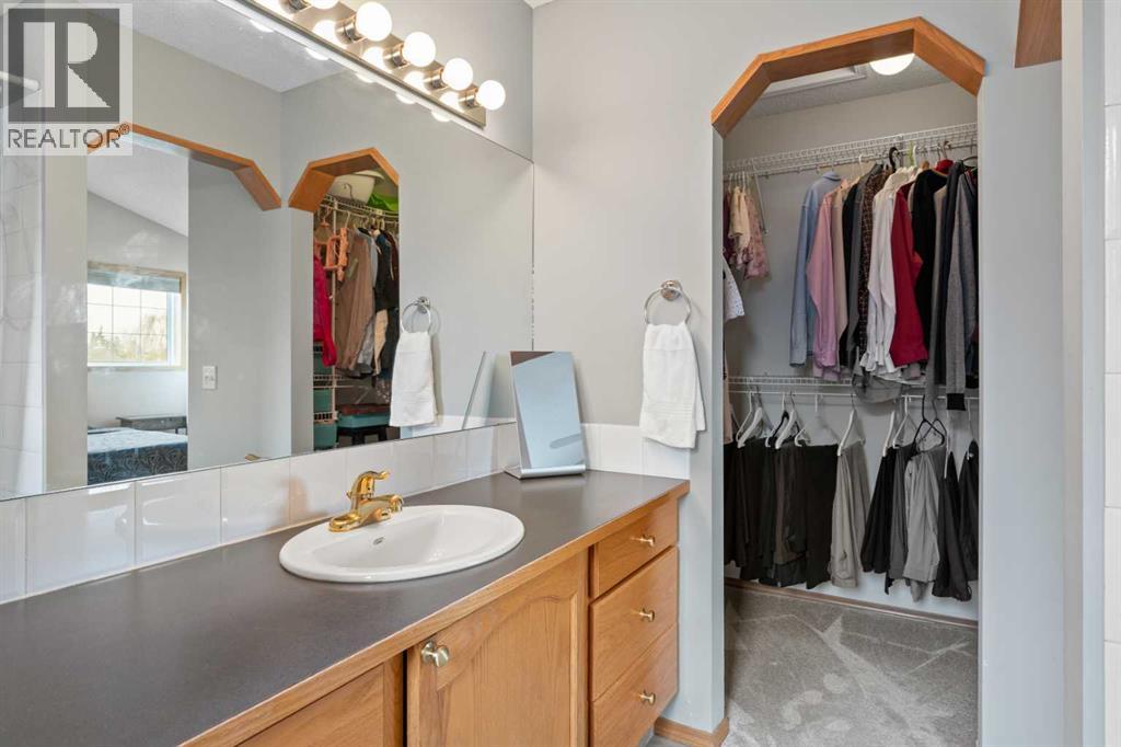 Single Family House for Sale in  Harvest Park Way NE Harvest Hills Calgary 