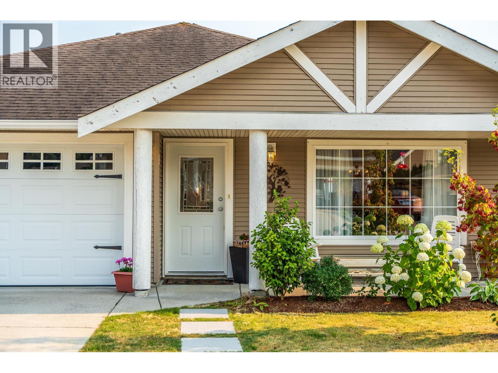 5688 LOUISE WAY, Sechelt